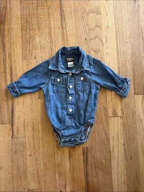 OshKosh Baby Denim 100% cotton Button-Front Baby Bodysuit Blue size 9 months